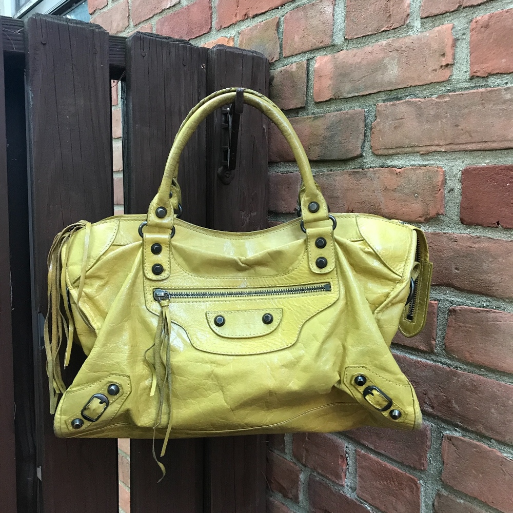 Classic Yellow City Motorcycle Bag